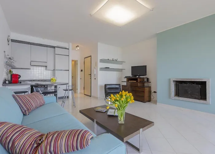 Apartamento Ada C208 *